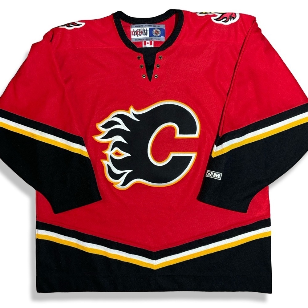 Vintage CCM Calgary Flames Hockey Jersey